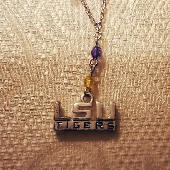 🐅 Purple & Gold LSU Necklace 🐅 - Picture 4 of 4